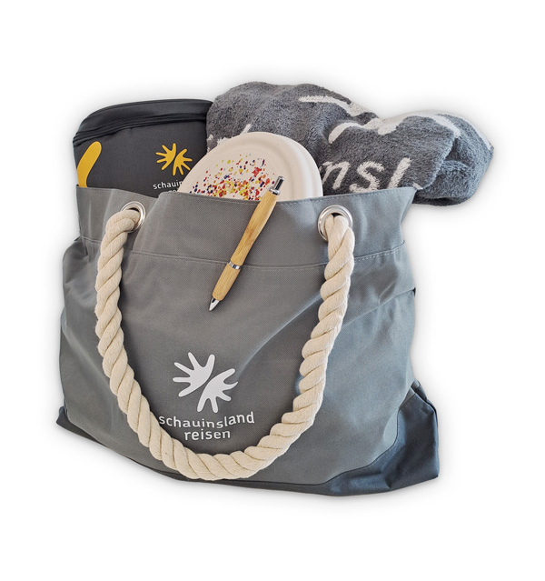 Gefüllte Strandtasche